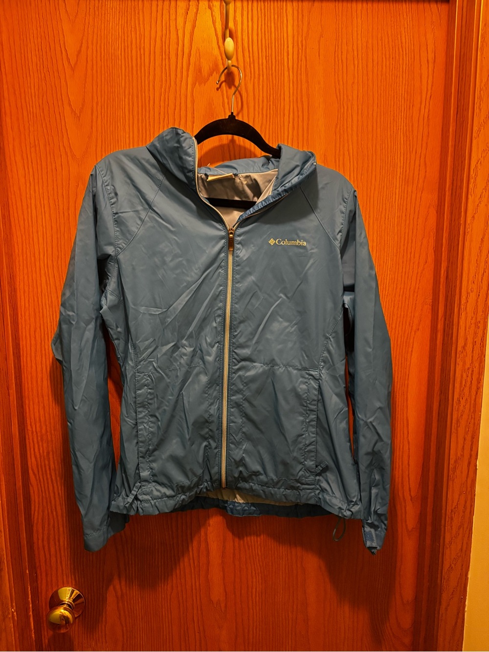 Columbia Lightweight Blue Hooded Windbreaker Jacket